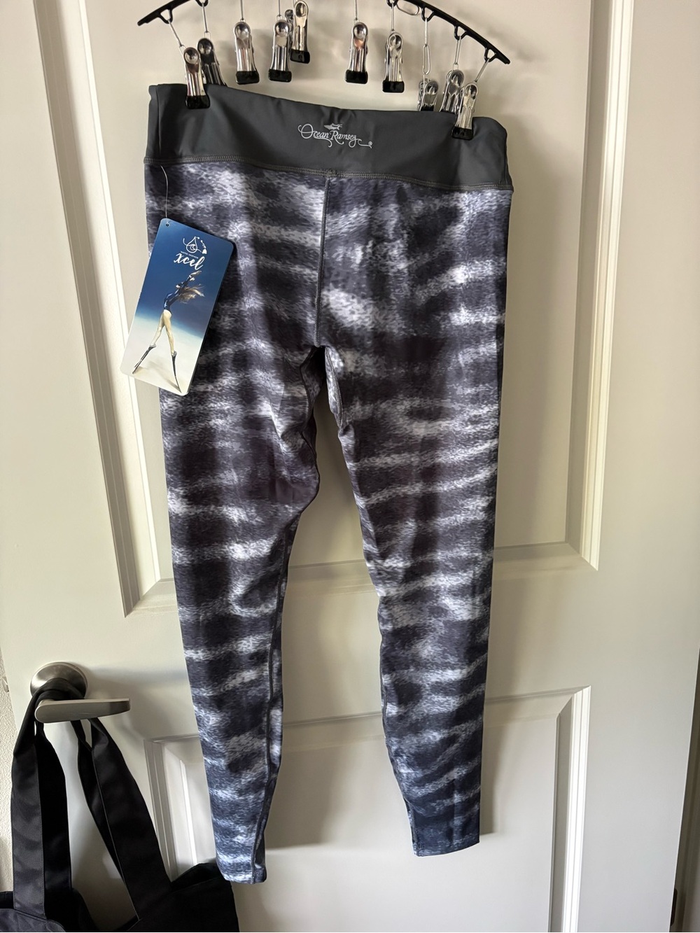 Xcel/Ocean Ramsey Tiger Shark leggings